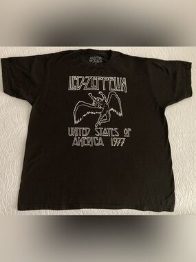Led Zeppelin United States of America 1977 Black T-Shirt Size XL Unisex PreOwned